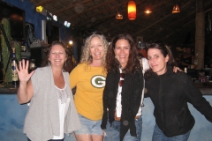 packerfans_at_the_bar